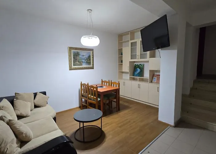 Tirent Apartment-Cozy 2-Bedroom Stay In Don Bosko