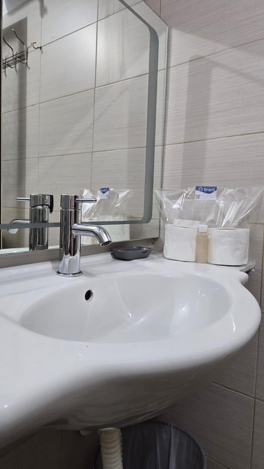 Tirent Apartment-cozy 2-bedroom In Don Bosko Apartment Tirana